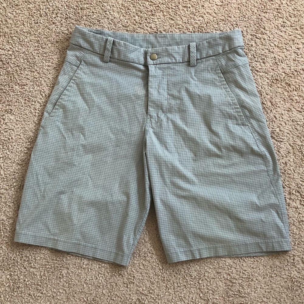 🎉LULU LEMON🎉 Grey with Black Pincheck Short